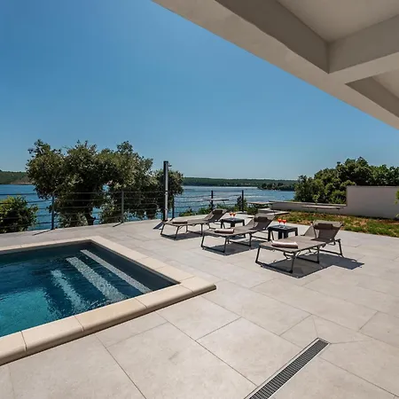 Lovely In Casa de Férias *