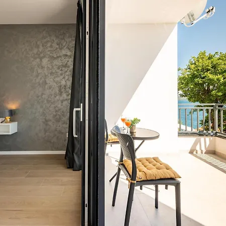 Lovely In * Posedarje