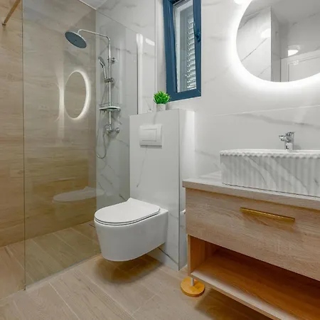 Casa de Férias Lovely In Posedarje