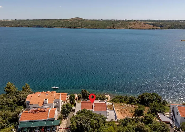 Дом отдыха Lovely In Поседарье