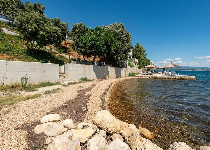 Lovely In Поседарье